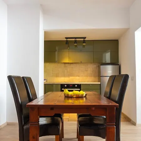 Art Luxury - Central, Metro To Airport *