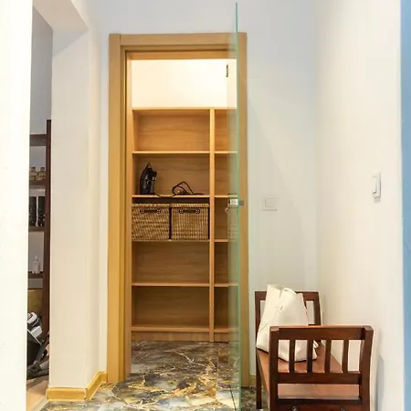 Art Luxury - Central, Metro To Airport Apartment Sofia