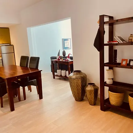 Art Luxury - Central, Metro To Airport Apartment *